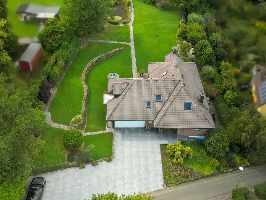 Einfamilienhaus in Kürten, Kürten: Frontansicht Gesamt